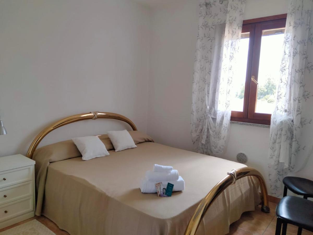 לינה וארוחת בוקר אולביה La Casa Dei Fenicotteri מראה חיצוני תמונה
