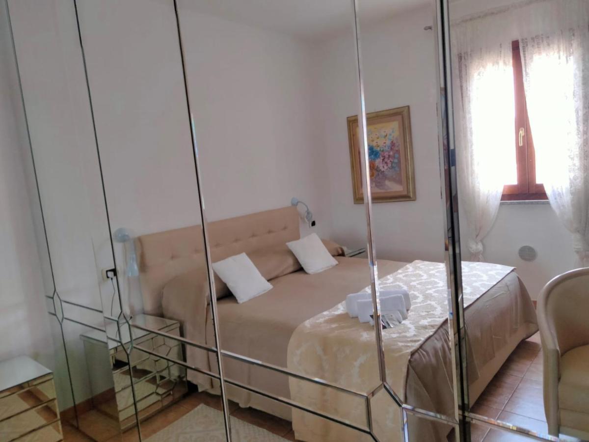 לינה וארוחת בוקר אולביה La Casa Dei Fenicotteri מראה חיצוני תמונה